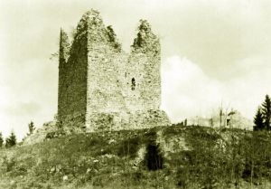 Les ruines de Montsalvens en 1946